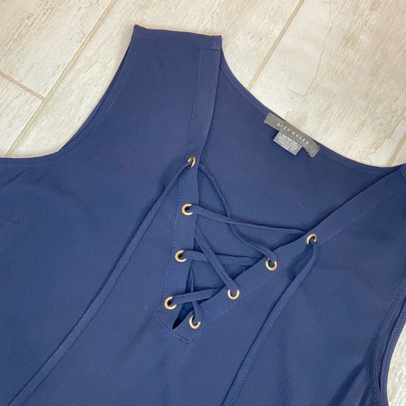 Suzy Shier Sleeveless Blouse - Picture 2 of 4